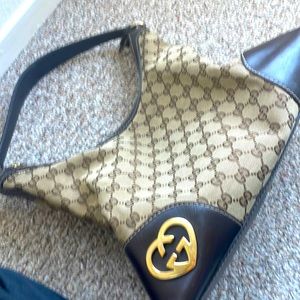 Gucci shoulder bag